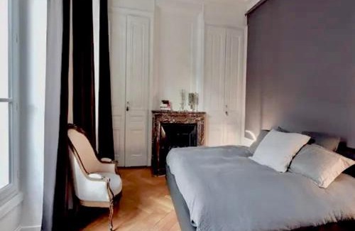 Champs-Elysees Apartamento | Champs-Elysées & George V