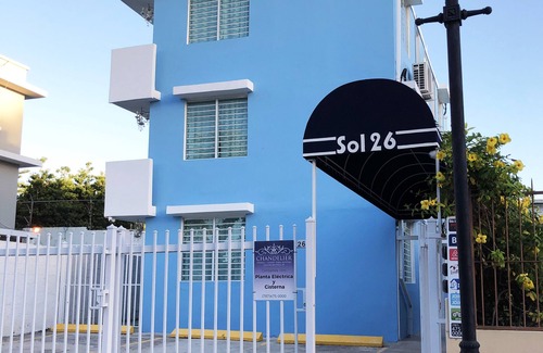 Ponce Centro Apartamento | Chandelier 302