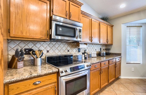 Chandler Condominio | Chandler Earhart 4 Bedroom Home by RedAwning