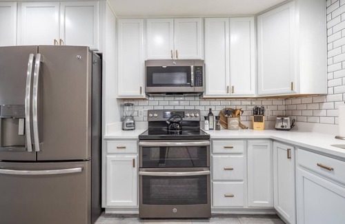 Chandler Casa | Chandler Galveston 4 Bedroom Home by RedAwning