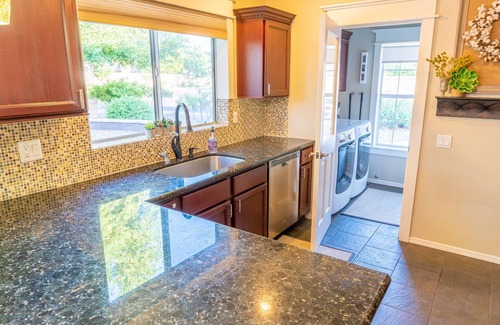 Provinces Master Community Casa | Chandler Oasis: Patio, Hot Tub & Nearby Parks