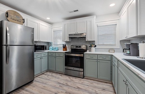 North Litchfield Beach Casa | Change of SEAnery totally renovated 2023!