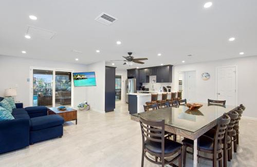 Mid Island Casa | Changes In Latitudes by Sun Palace Vacations