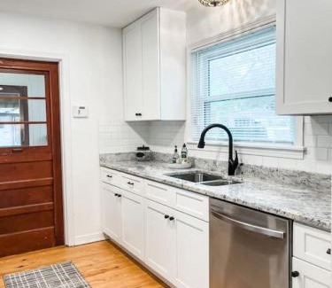 Holly Hill Casa | Changes In Latitude Pet Friendly Retreat