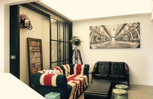 East District Apartamento | Chanmou-Chair