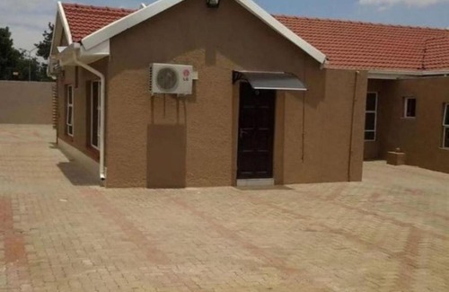 Kempton Park Cabina | Channel View Lodge