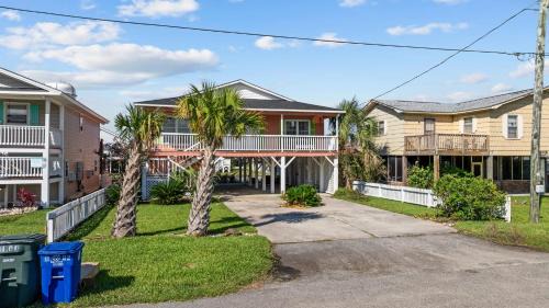 Cherry Grove Beach Casa | Channel Views & Sunsets in Cherry Grove Beach