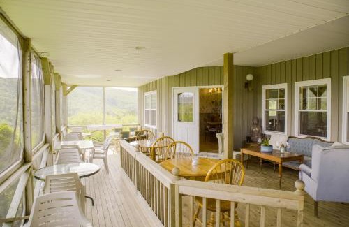 North River Bridge Hotel | Chanterelle Inn & cottages