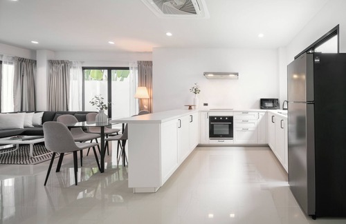 Sa Khu Casa | Chao Wilai Residence | Naiyang Beach | HKT Airport
