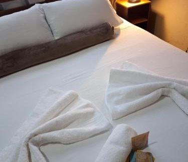 Ilha Comprida Apartamento | Chapéu de Sol - Área Gourmet, TV, Internet, Roupas de Cama e Banho, Jardim, Horta e Pomar