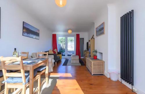 Roundhay Casa | Chapel Allerton Family Bliss - Near Roundhay Park Pass the Keys