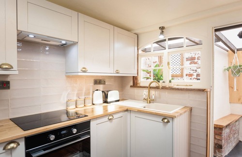 Uffculme Cabaña | Chapel Cottage - a traditional cottage sleeping 2 guests