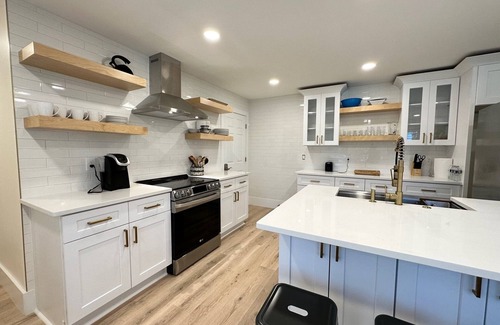 Arcadia Casa | Chapel Farm 4br house in Spartanburg, sleeps 12.