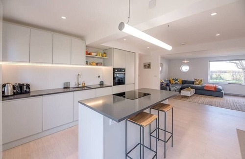 Martlesham Heath Casa | Chapel House, Alderton