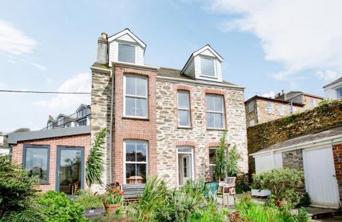 Polruan Casa | Chapel House