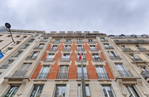 Quartier de la Goutte-d'Or Apartamento | Chapelle Ordener Cosy Apartment Mezzanine 4P