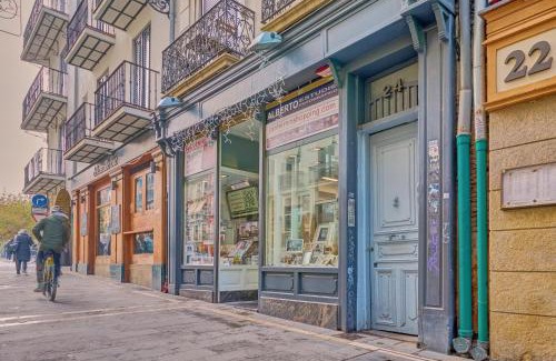Centro de Pamplona Apartamento | Chapitela 24 by Clabao