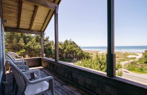 Cannon Beach Casa | Chapman Cove by AvantStay | Gorgeous Beach Bungalow w/ Sauna