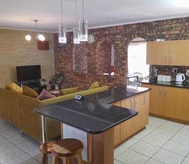 Germiston Casa | Chappel Hide Out
