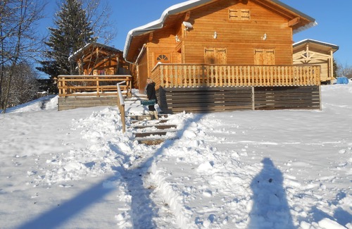 Saint-Laurent-en-Grandvaux Chalet De Esquí | encantadora casa de campo de montaña