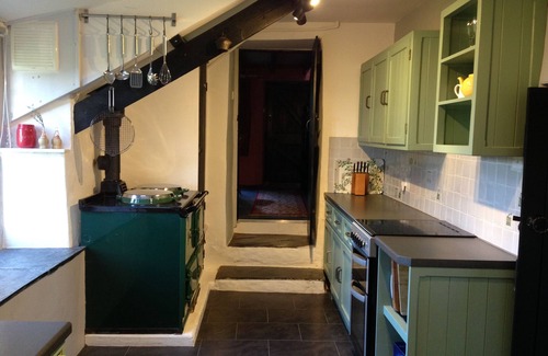 Trebarwith Casa | Character 14th Century Cottage nr Trebarwith Stand Beach, capacidad para 8 en 4 habitaciones