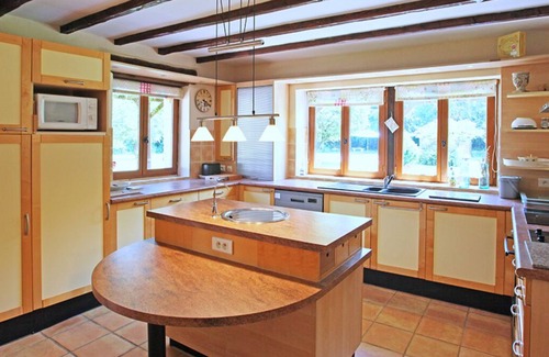 Serignac-Peboudou Casa | Character cottage, large garden and swimming pool, tranquility guaranteed