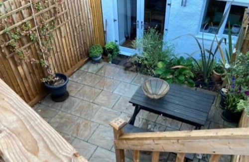 Wick Cabaña | Character Cottage Near Bath