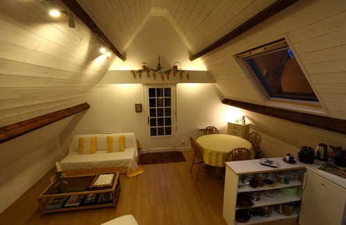 Le Hingle Cabaña | Casa de carácter, tranquila, para 2 pers. cerca de DINAN