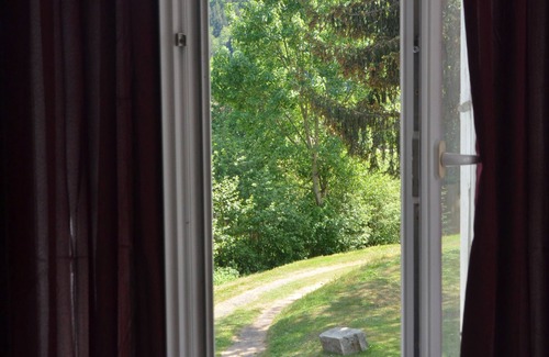Chambon-sur-Voueize Casa | Character house in a romantic setting "At the water's'edge