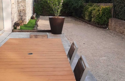 Marsannay-le-Bois Casa | Character house with swimming pool