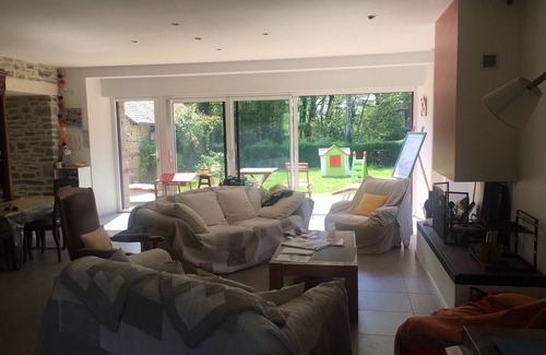 Laille Casa | CASA DE PERSONAJES/20Kms de Rennes/solo familia, amigos .