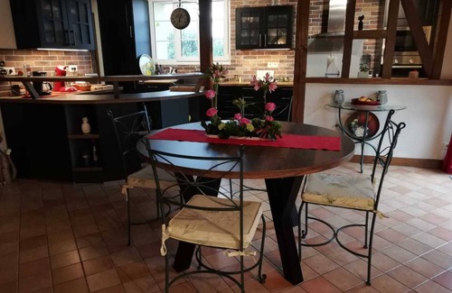 Louans Casa | Casa de personajes para 18 personas.