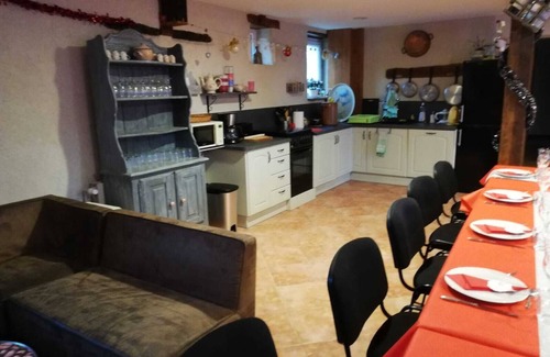 Louans Casa | Casa de personajes para 18 personas.