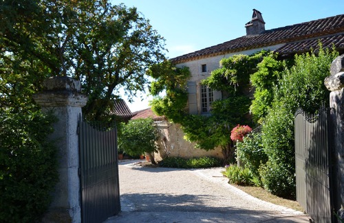 Vire-sur-Lot Casa | Piedra Mucho carácter con piscina.