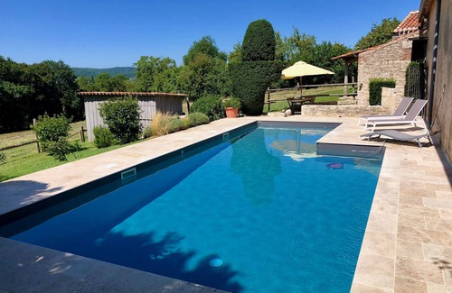 Vire-sur-Lot Casa | Piedra Mucho carácter con piscina.