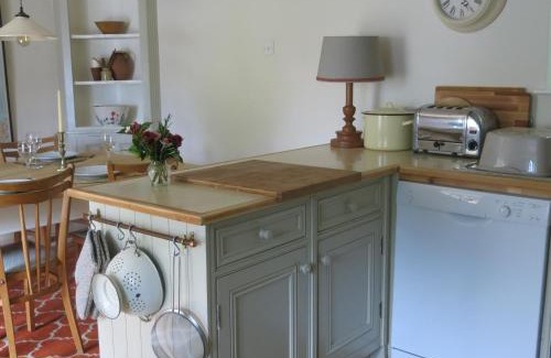 Ewen Casa | Characterful Cotswold cottage