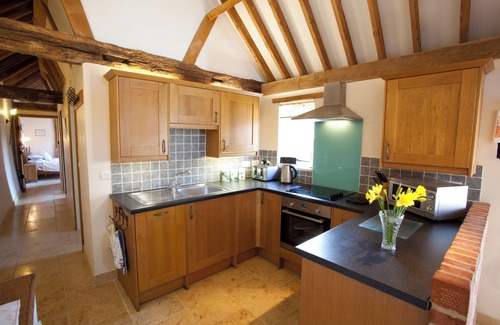 Pulborough Cabaña | Characterful barn conversion on working farm.