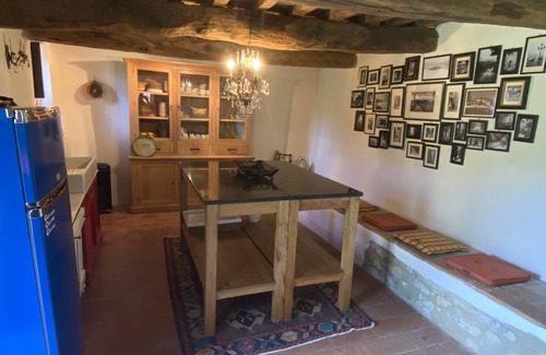 Bivio Lugnano Casa | Casa de piedra con carácter