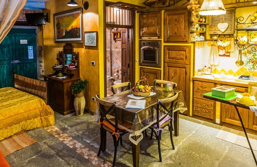 Viterbo Casa | Casa de vacaciones característica en el barrio medieval L'ANTICO COMMODO
