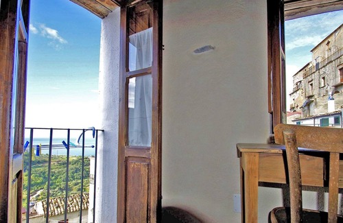 Belmonte Calabro Casa | Casa característica en el centro histórico de Belmonte Calabro, Naturaleza y Cultura