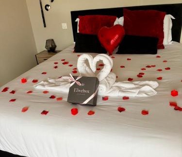 Seyne Cama Y Desayuno | Charda Spa