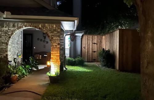Fort Worth Casa | Charismatic Elegant Home