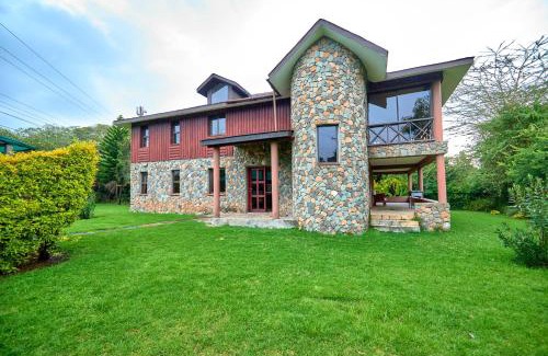 Naivasha Chalet De Esquí | Charity Chalet