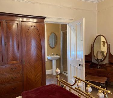 Moy Cama Y Desayuno | Charlemont House Moy