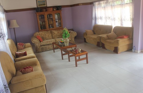 Ampenyi Hotel | Charlestina Beach Resort