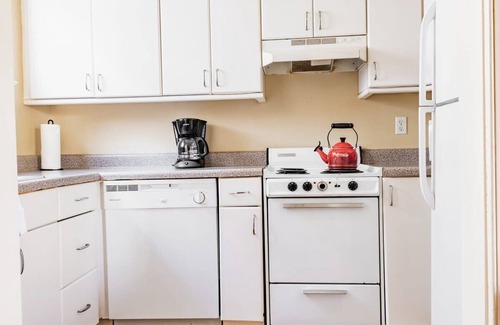 Westside Casa | Historic Charleston Abode! Close to King St!