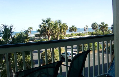 Isle of Palms Condominio | CHARLESTON BEACHFRONT- LO MEJOR DE TODOS LOS MUNDOS 2do piso A + VIEWs / LOCATION / DEALS!
