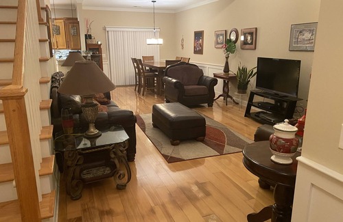 Goose Creek Casa | Charleston Luxury Big Family Hideaway