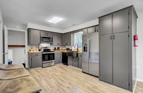 Ladson Casa | Charleston, near Airport, luxury & cozy house.