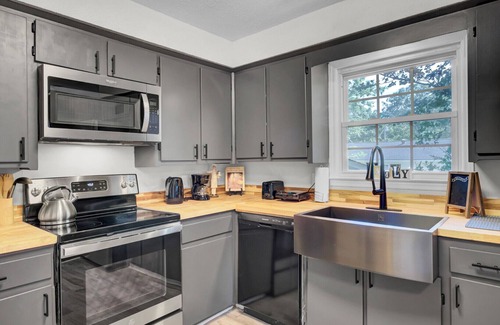 Ladson Casa | Charleston, near Airport, luxury & cozy house.